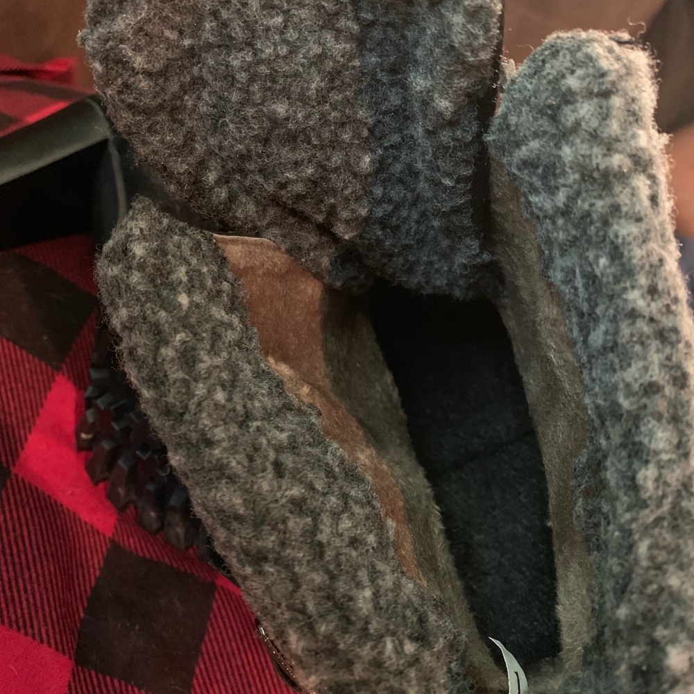 Boots - Picture 3 of 3